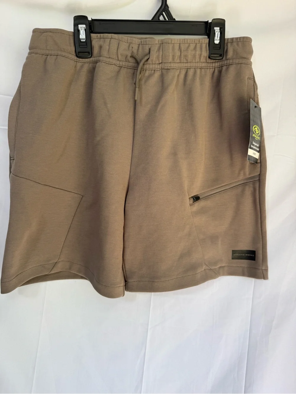 Athletic Works Men's Taupe Performance Shorts L 10-12 Husky